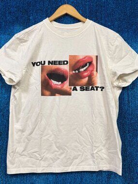 Billie Eilish “You Need a Seat” Graphic T-Shirt Size Medium